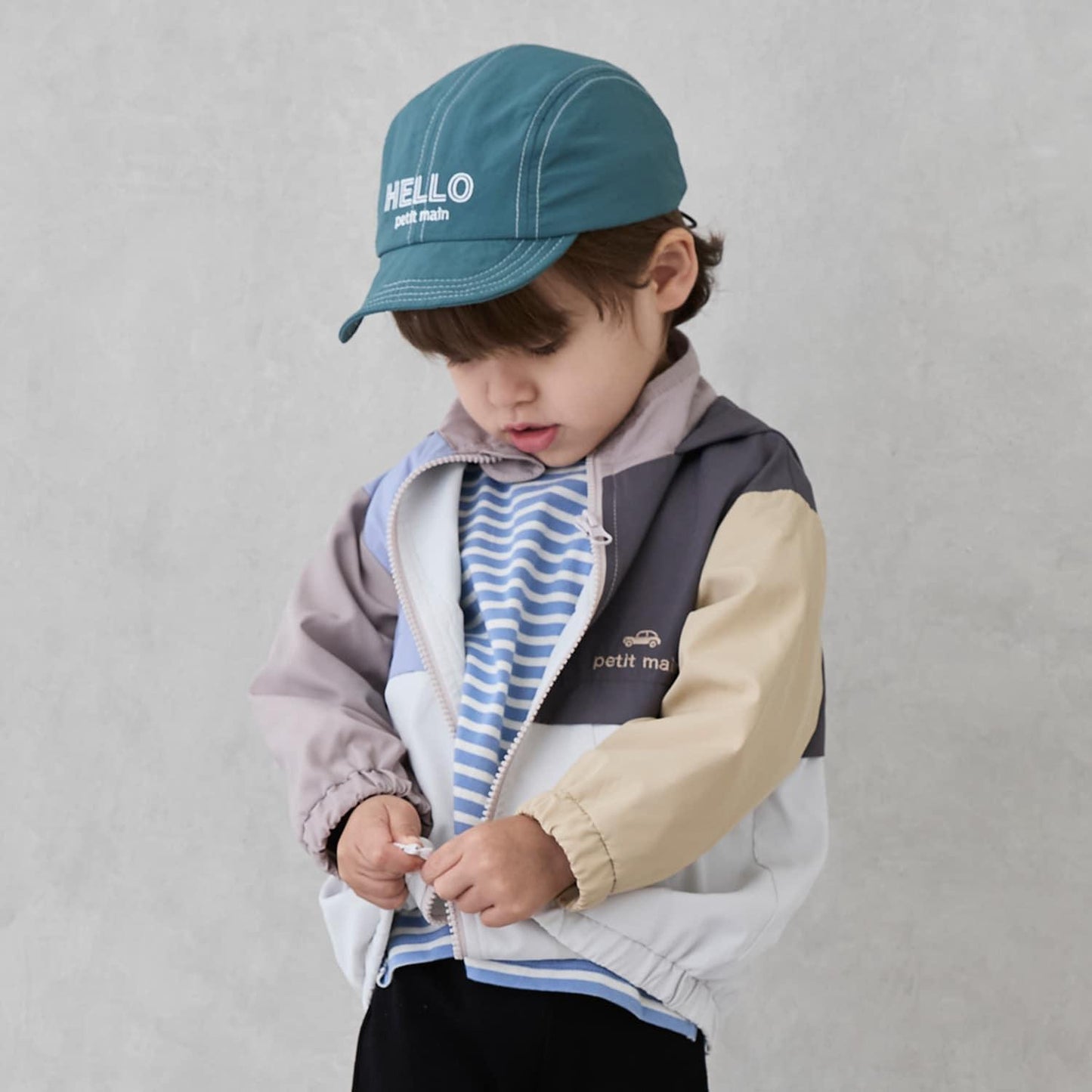 【防潑水加工】拼接款防風外套