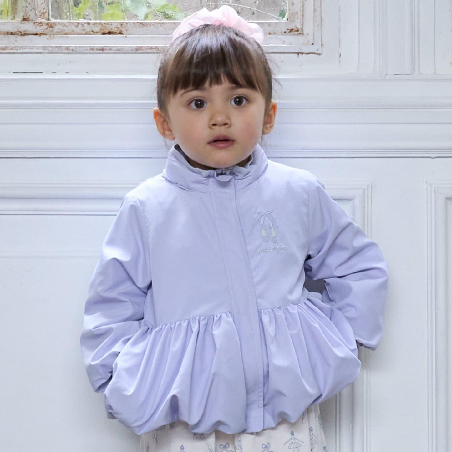 【防潑水處理】荷葉邊短款風衣