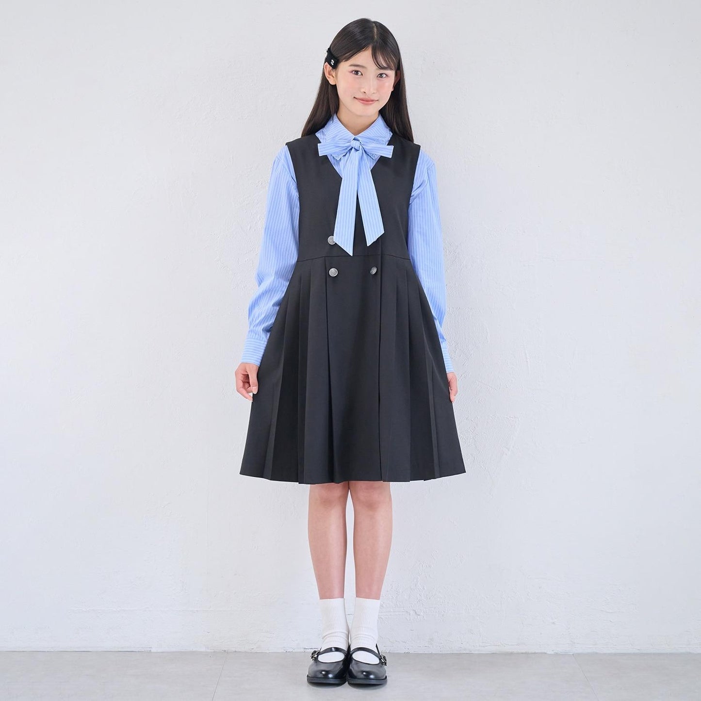 【畢業服】細羅紋刺繡圓領襪
