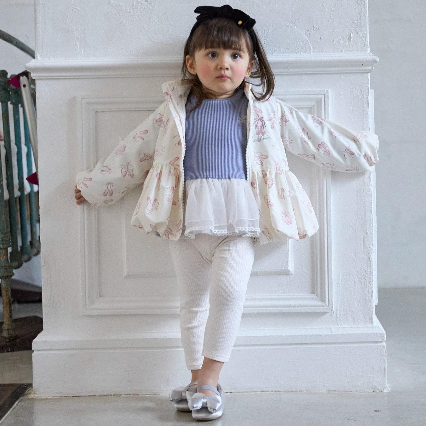 【防潑水處理】荷葉邊短款風衣