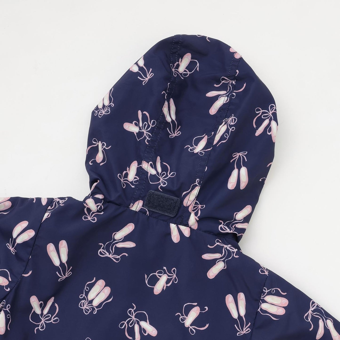 【防潑水處理】荷葉邊短款風衣