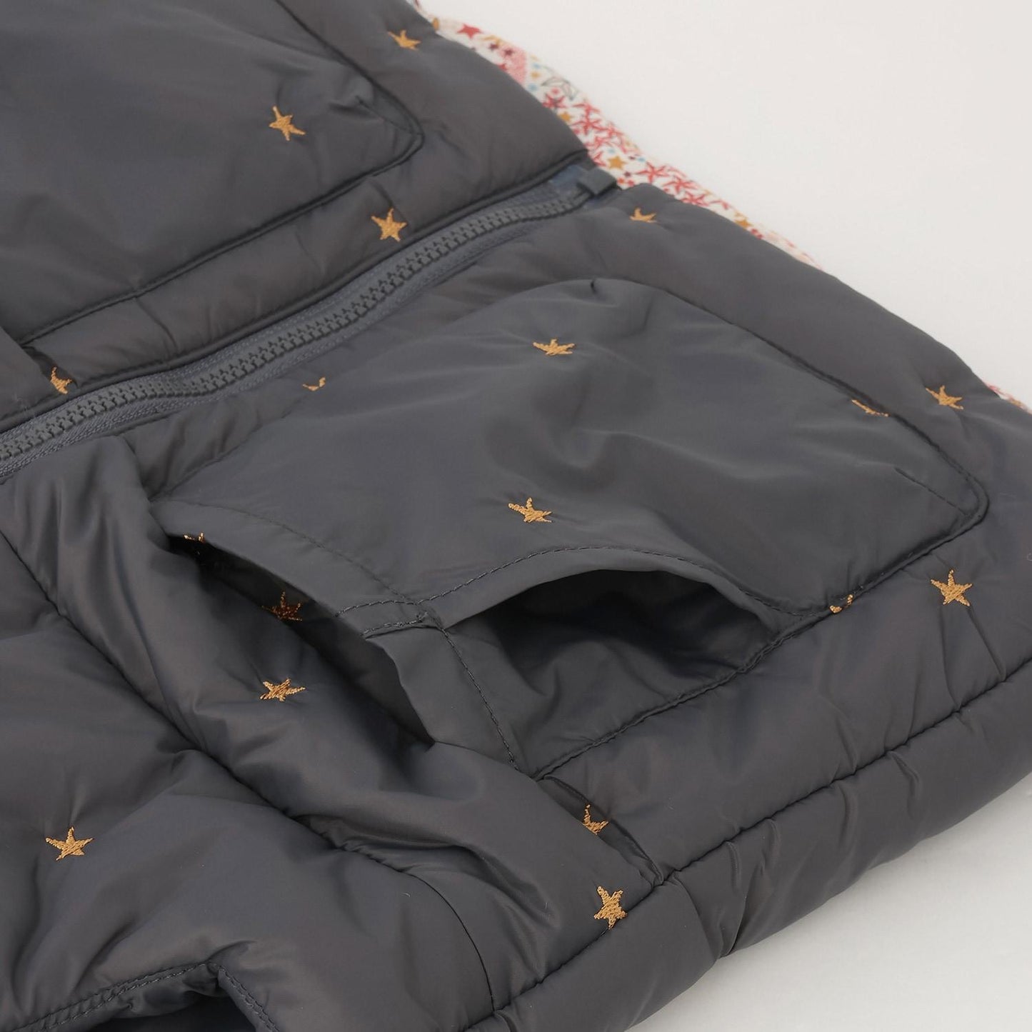 Liberty Adelaia星星刺繡背心