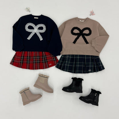 【像棉花糖般的穿著感】【可機洗】愛心蝴蝶結拼接圖案毛衣