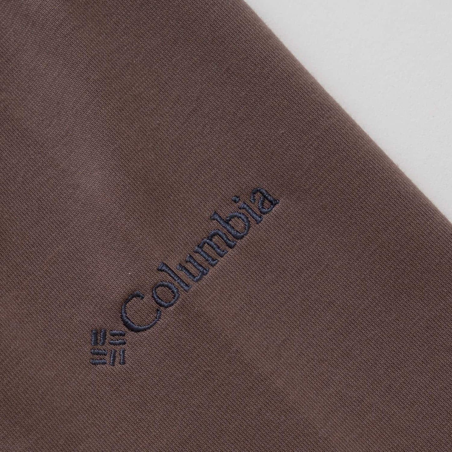 【Columbia】Dad背面印花長袖T恤