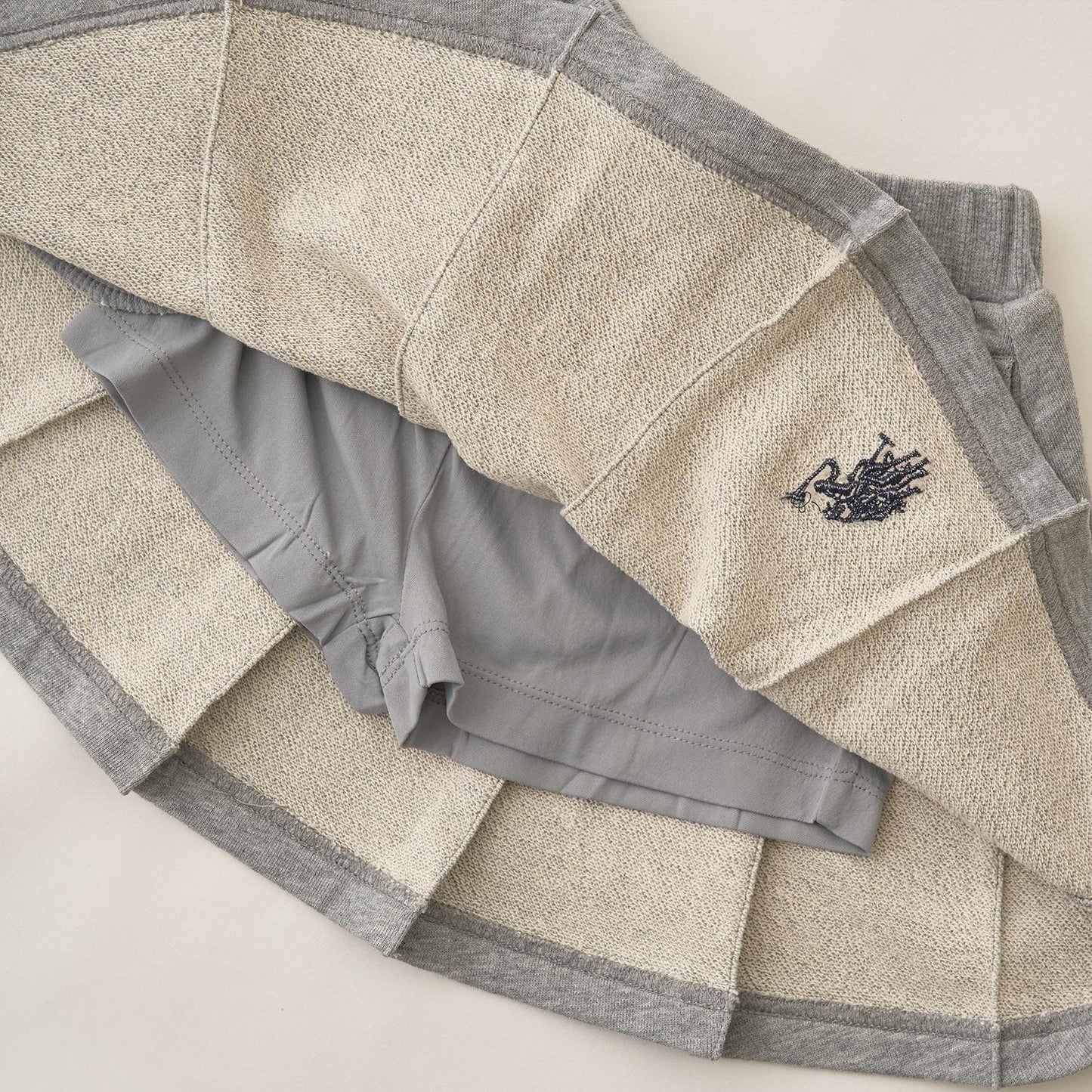 【U.S.POLO ASSN.】衛衣百褶裙（帶安全褲）