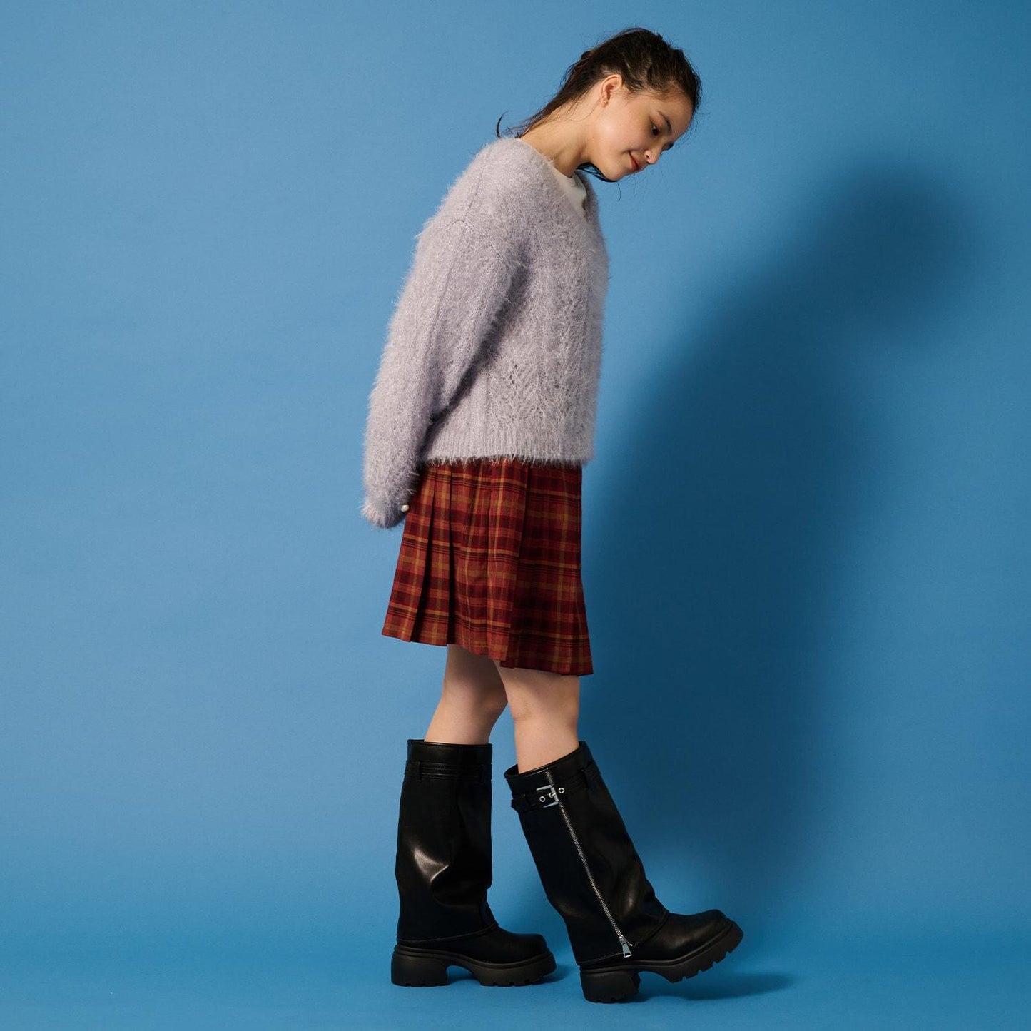 V領貓咪絨毛針織衫×T恤套裝