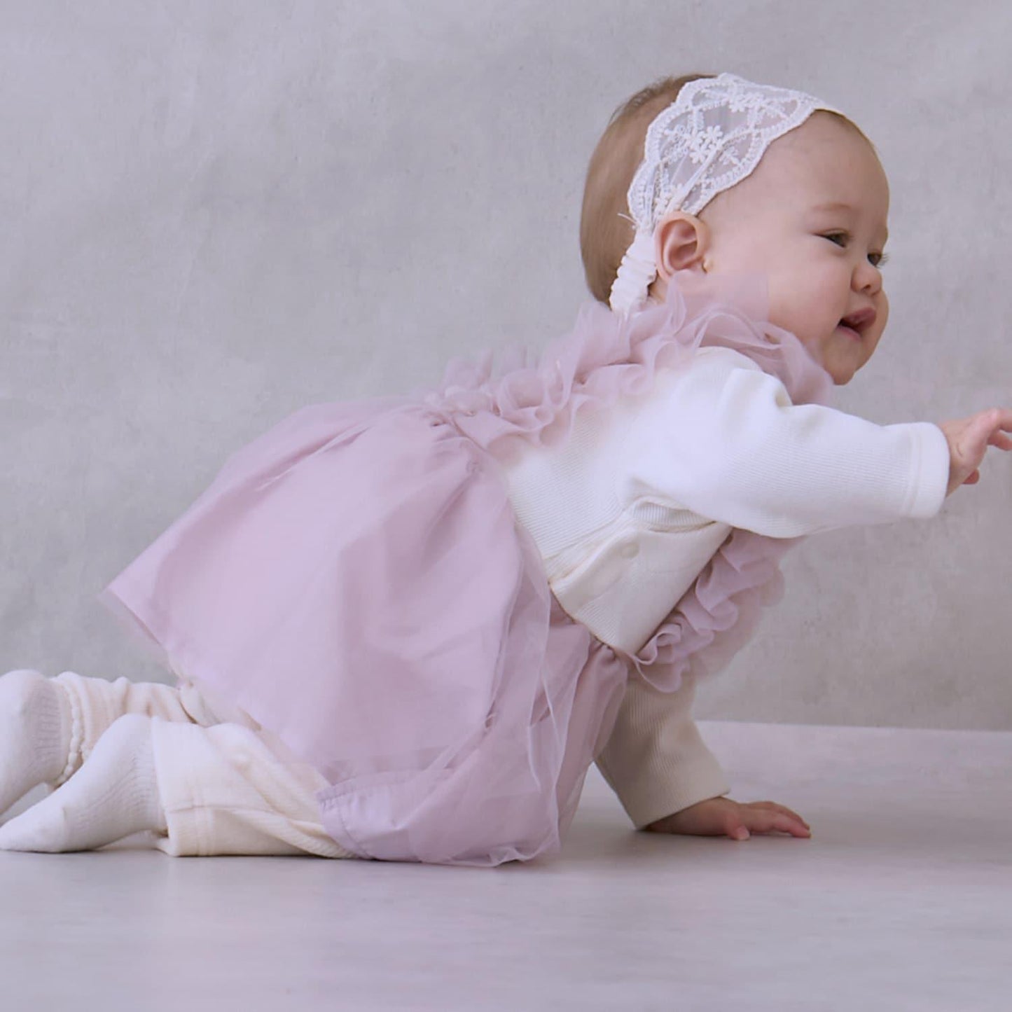 網紗荷葉邊連體衣