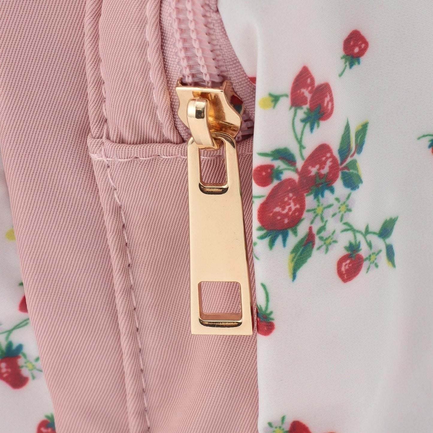 野草莓束口揹包