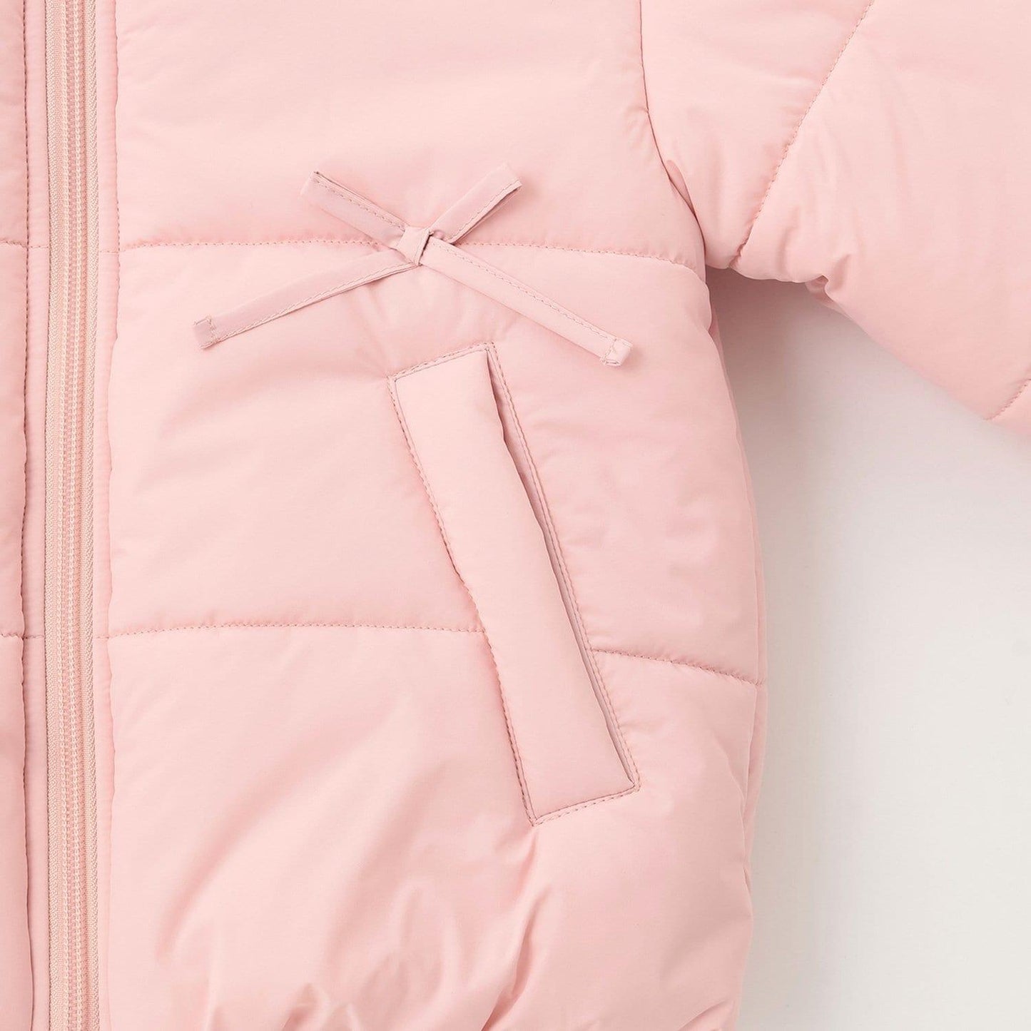 帶蝴蝶結羽絨夾克