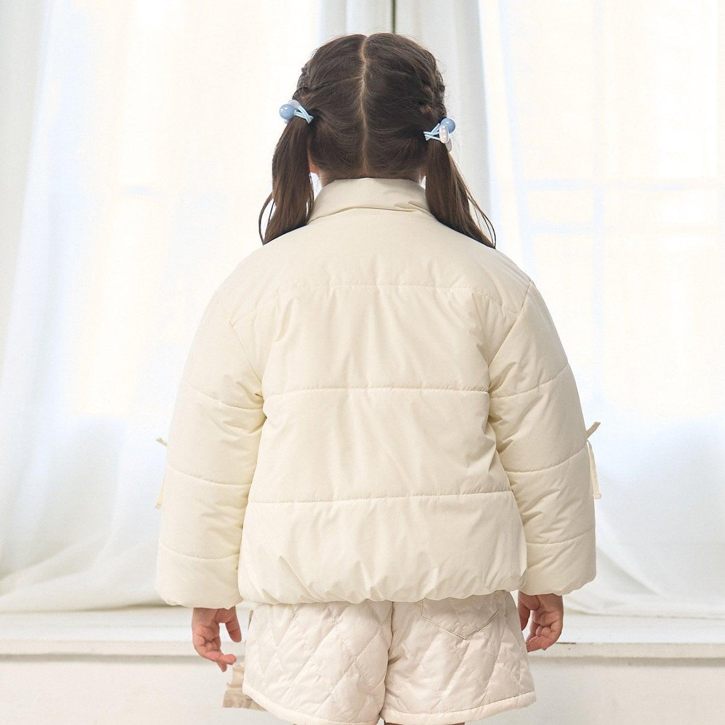 帶蝴蝶結羽絨夾克