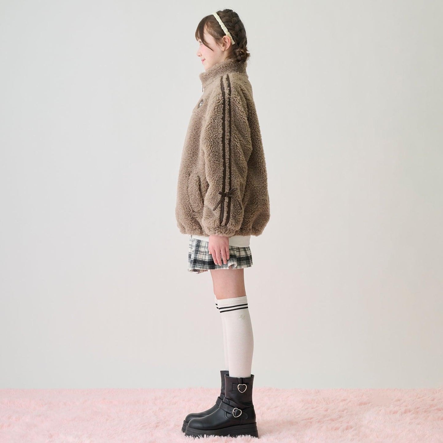 毛絨短款外套