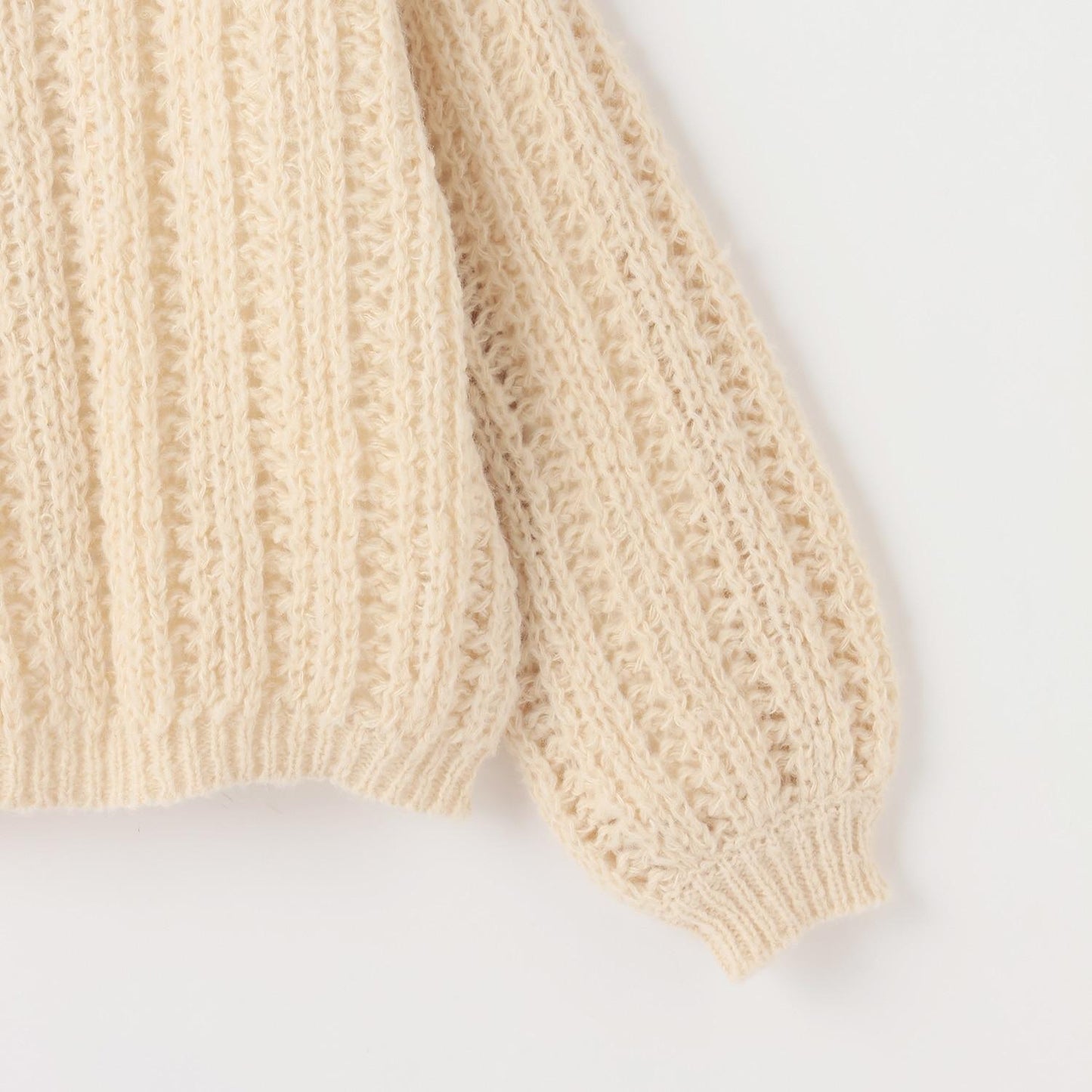 【AMI】鏤空針織套頭衫×T恤套裝