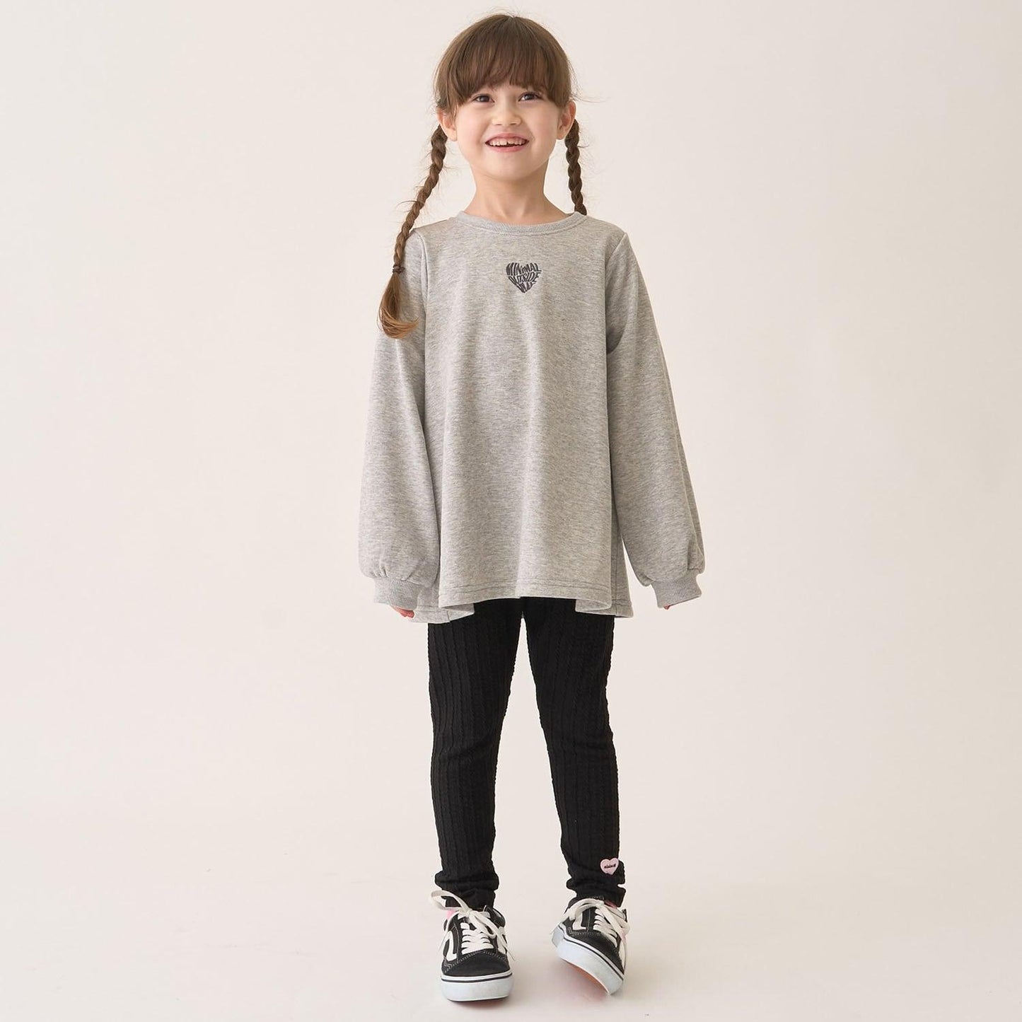 加絨A字版型單點裝飾套頭衫