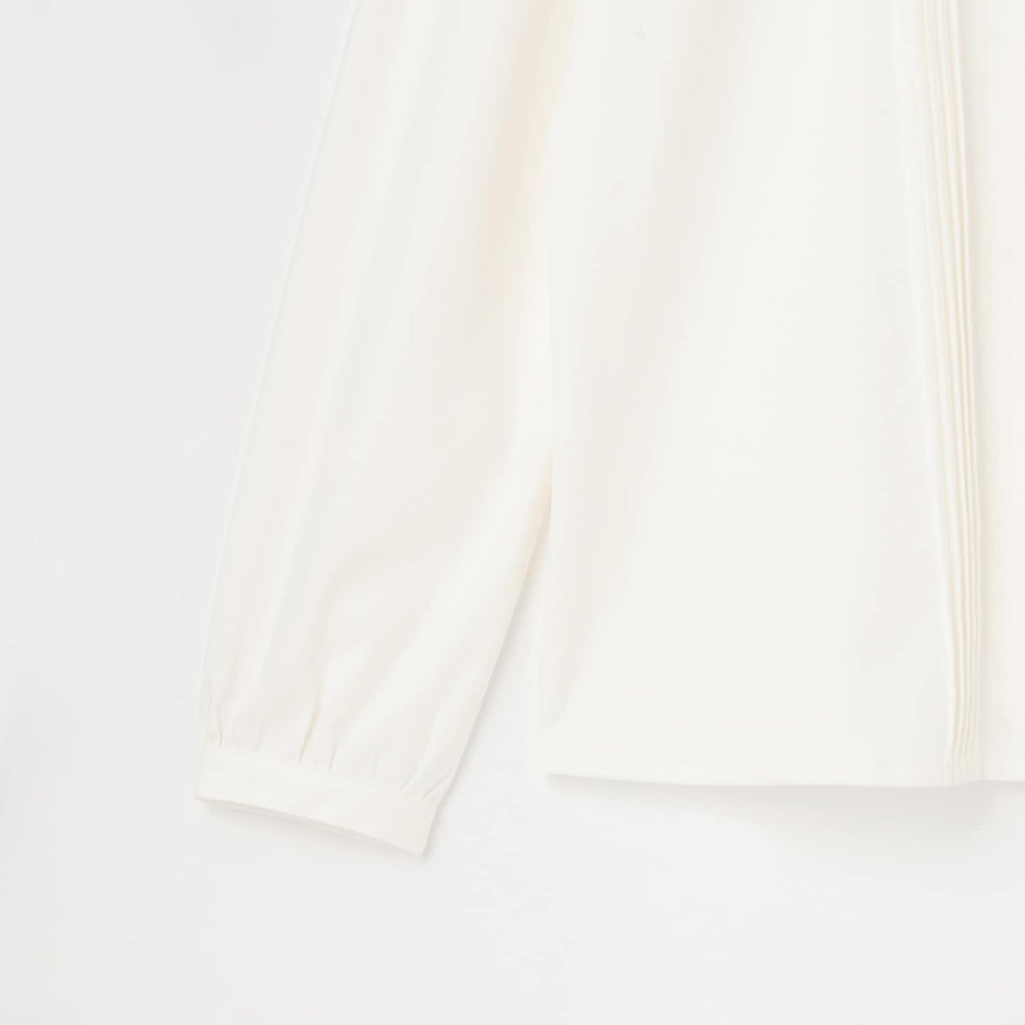 【畢業服】【防汙加工】圓領剪裁襯衫