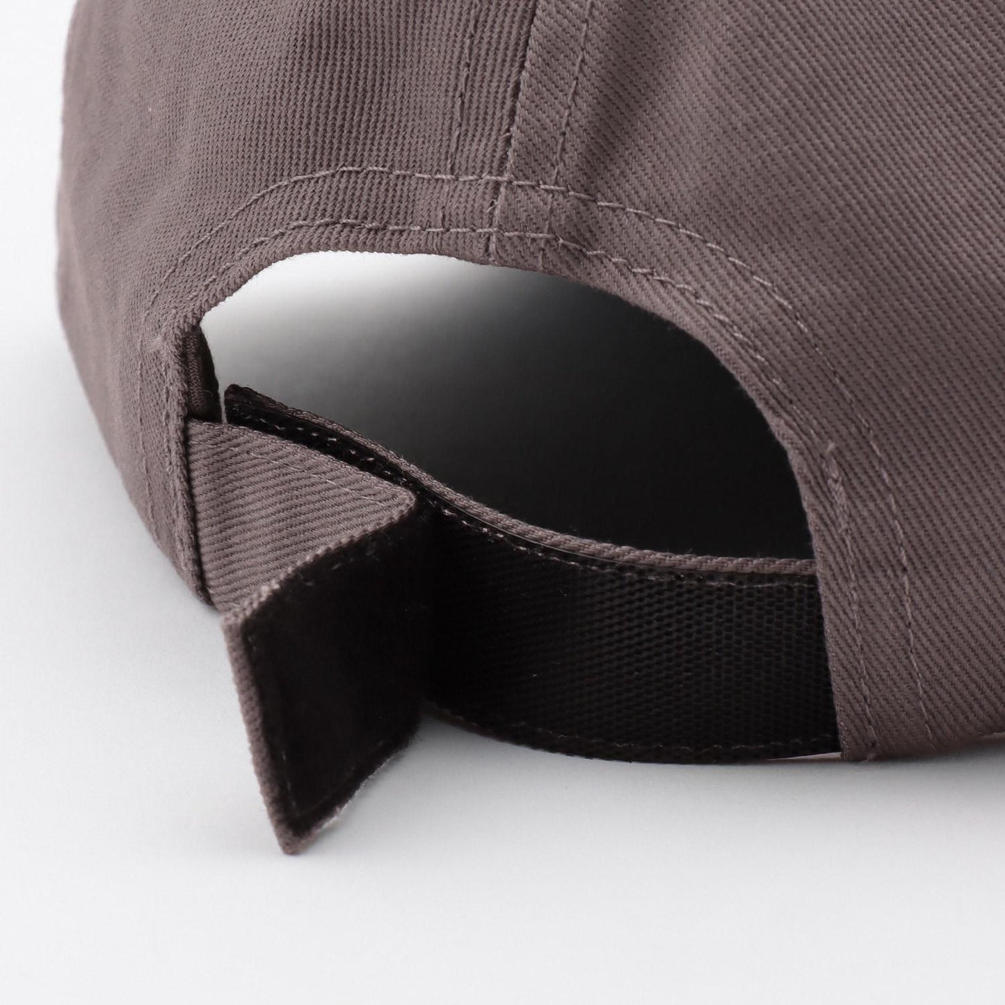 字母標誌棒球帽