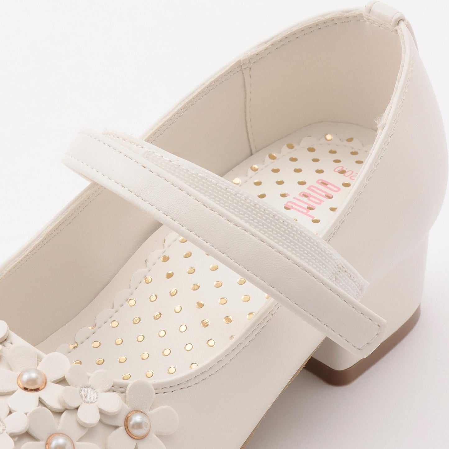 花朵裝飾帶扣鞋