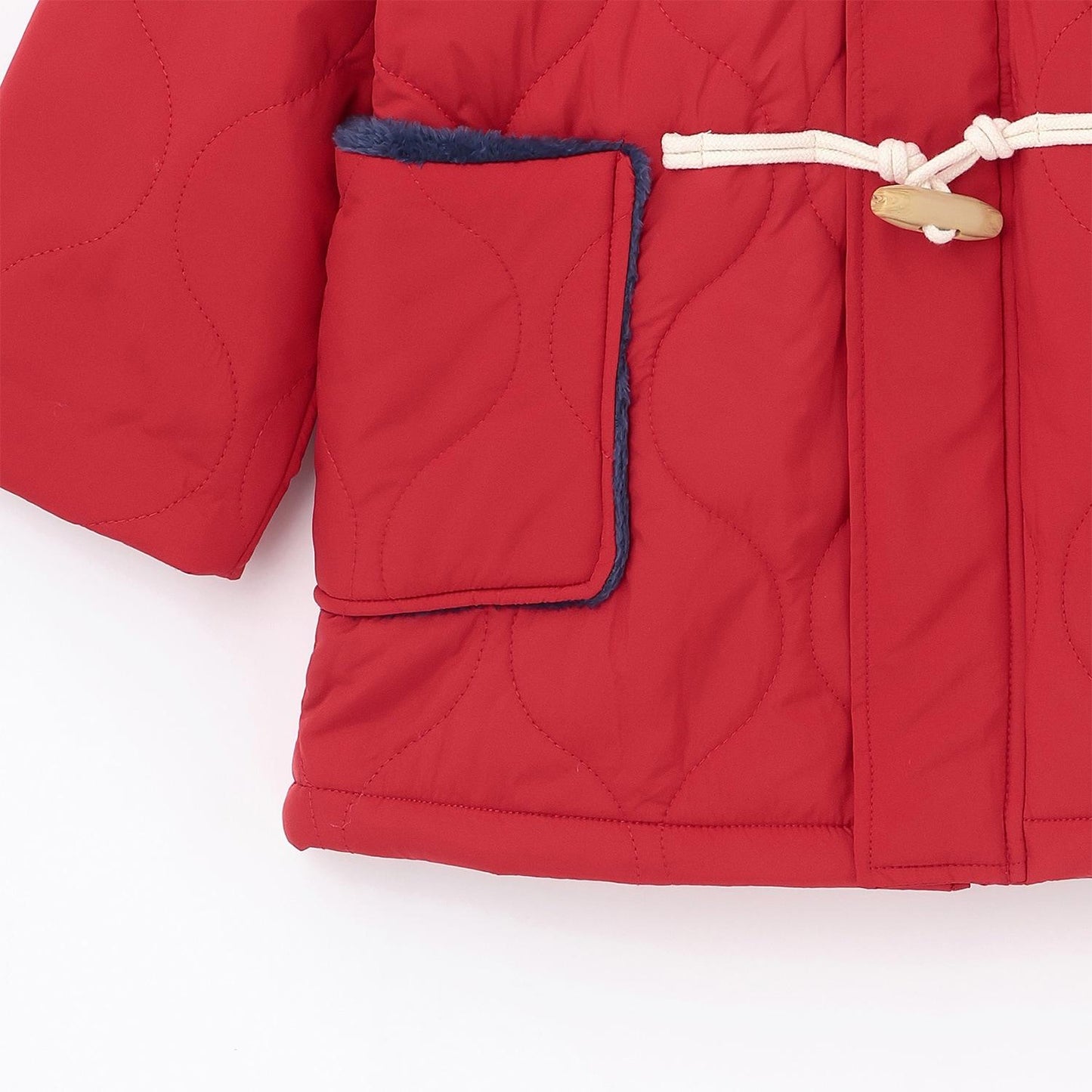 菱格絎縫牛角扣大衣