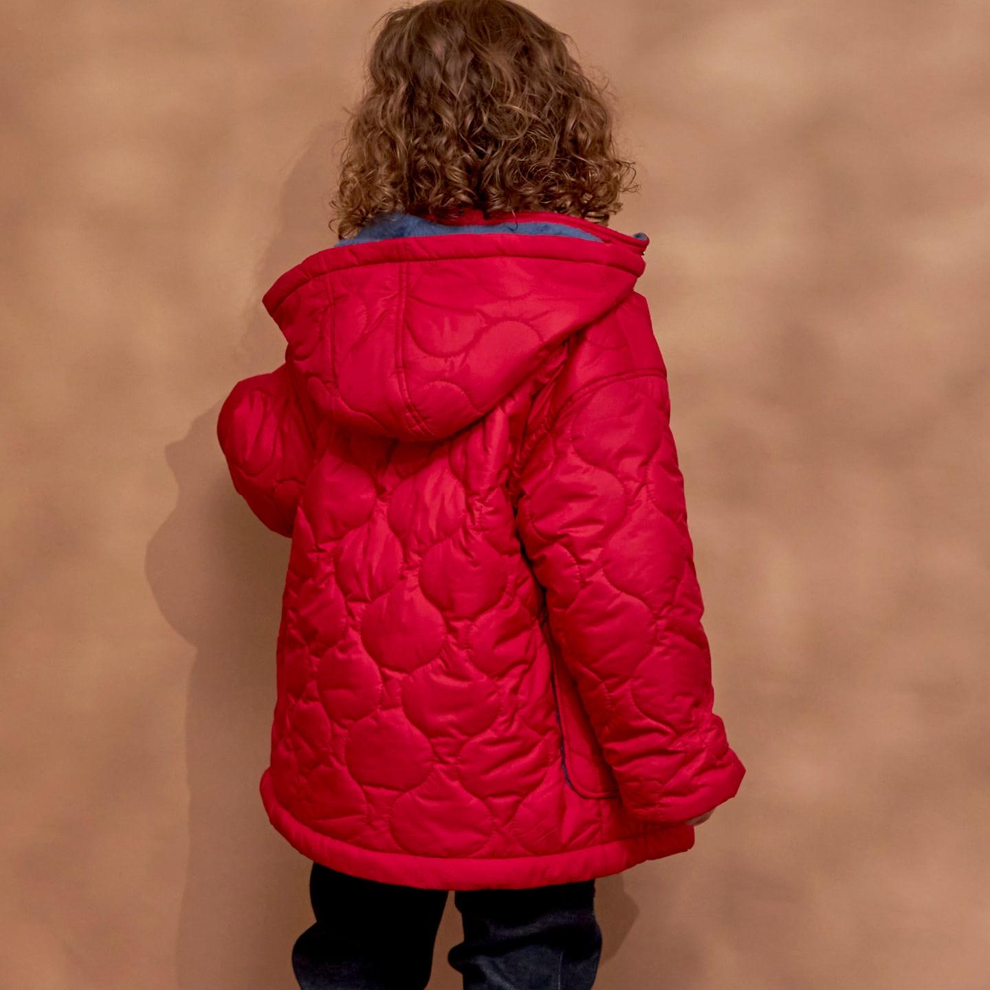 菱格絎縫牛角扣大衣