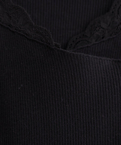 不對稱蕾絲領口羅紋針織套頭衫