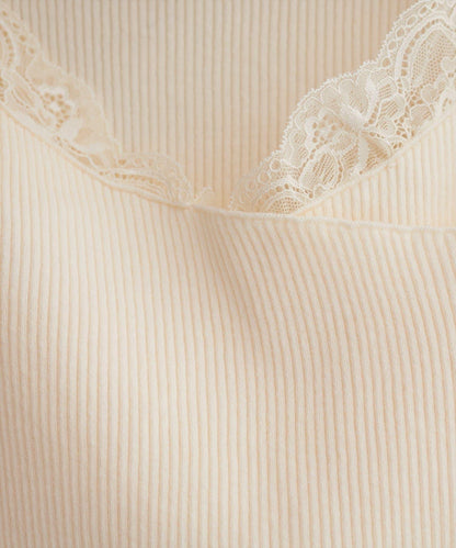 不對稱蕾絲領口羅紋針織套頭衫