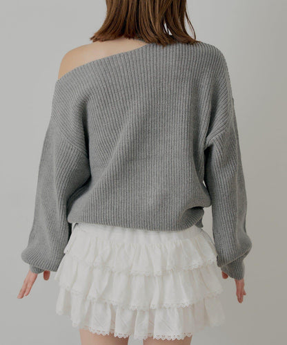 肩部開叉一字肩針織衫
