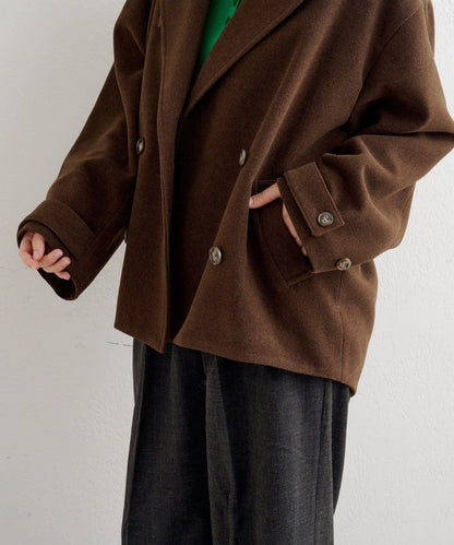 B 繭型西裝領大衣