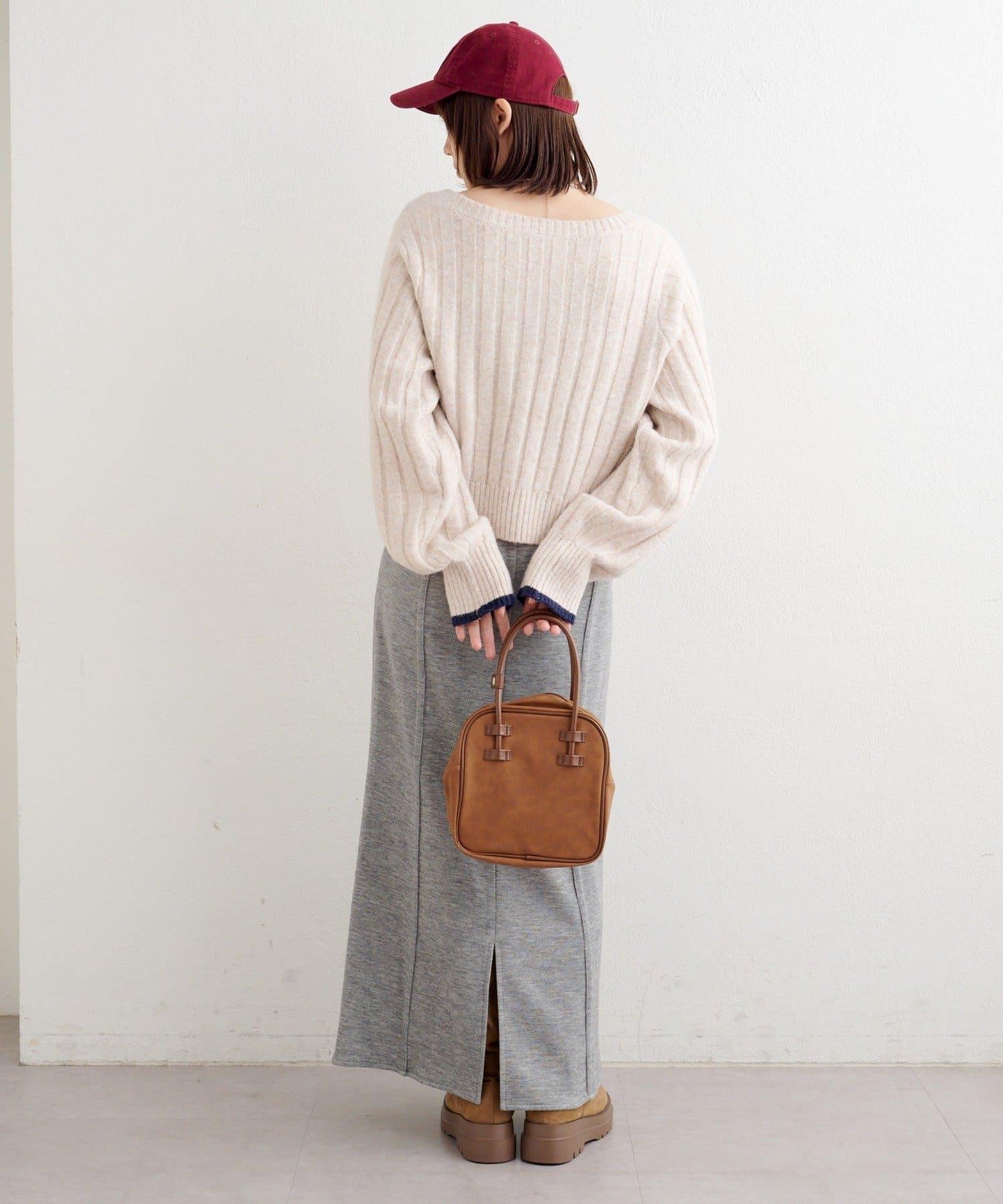 B 寬鬆羅紋針織套頭衫