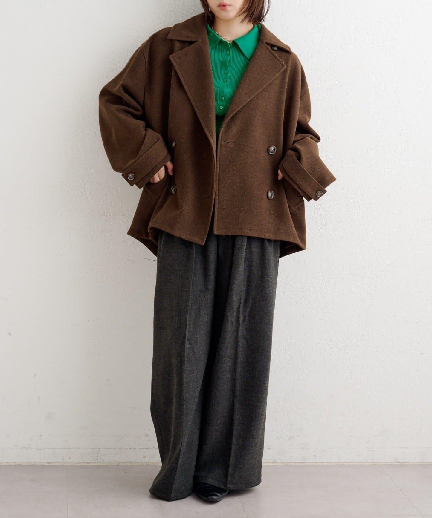 B 繭型西裝領大衣