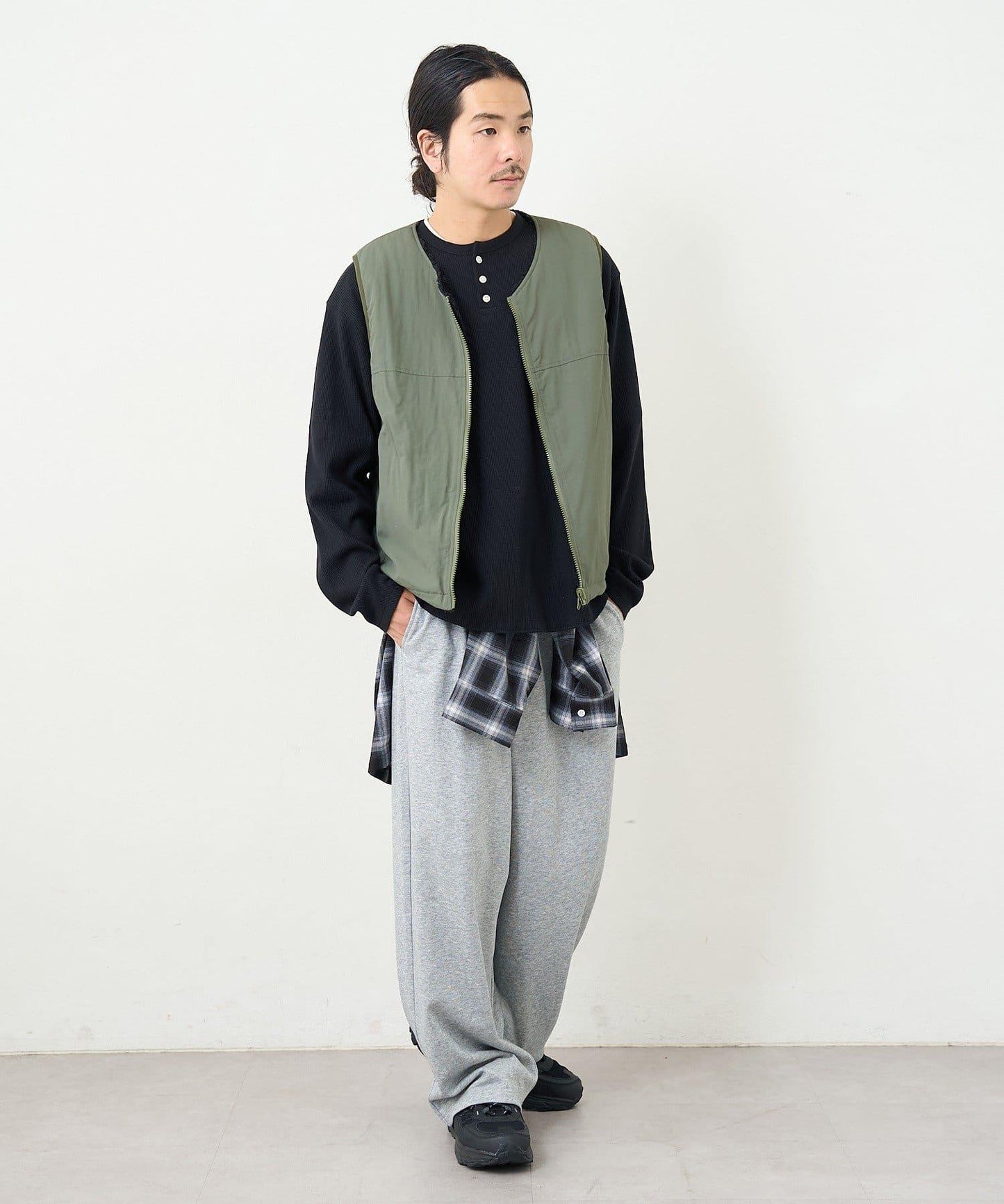 【男女同款】BM 羊羔絨可雙面穿馬甲