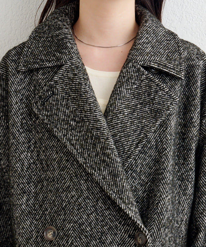 B 繭型西裝領大衣