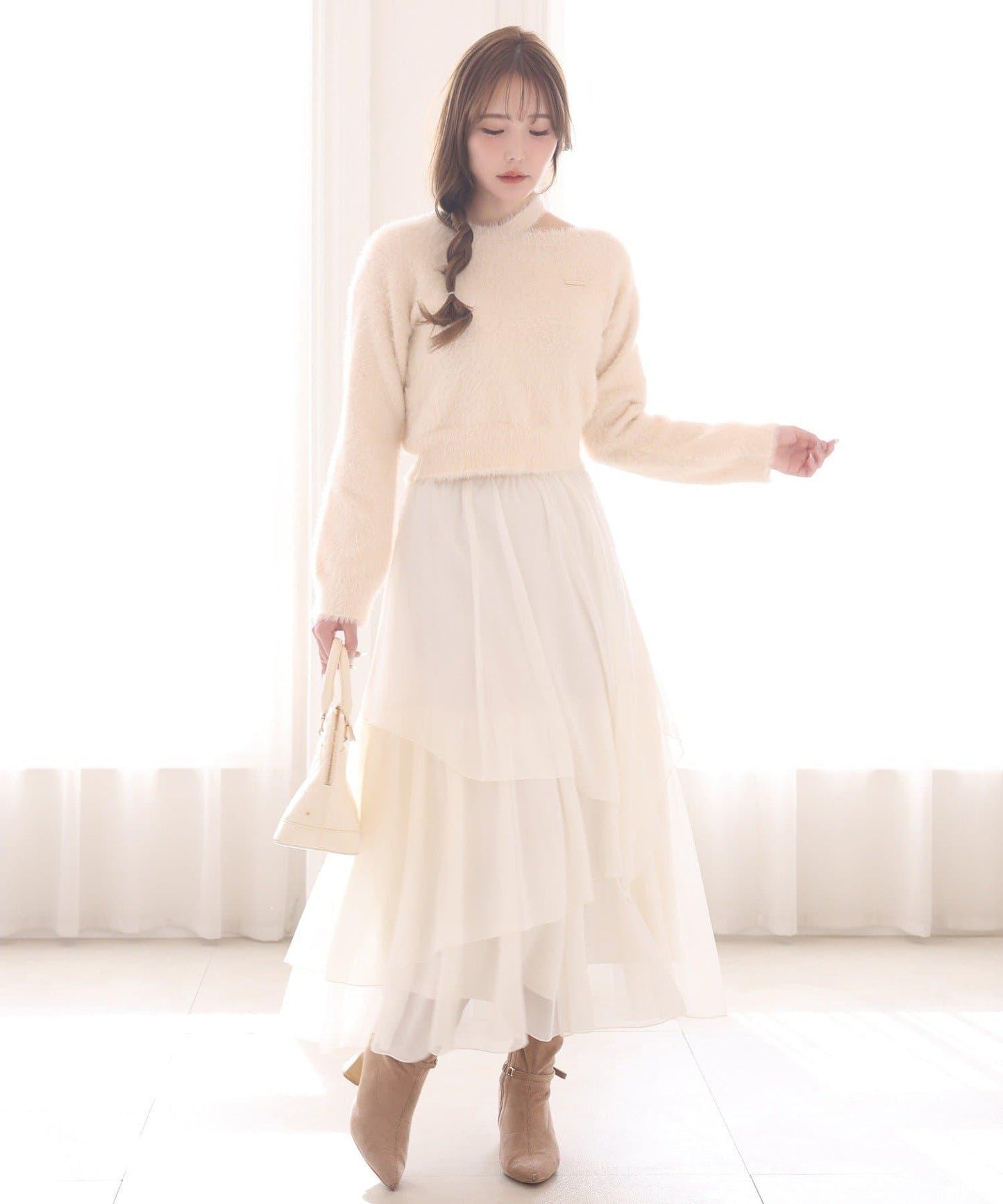 帶飾牌羽毛針織衫