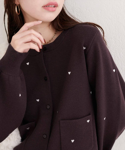 愛心刺繡帶口袋開衫