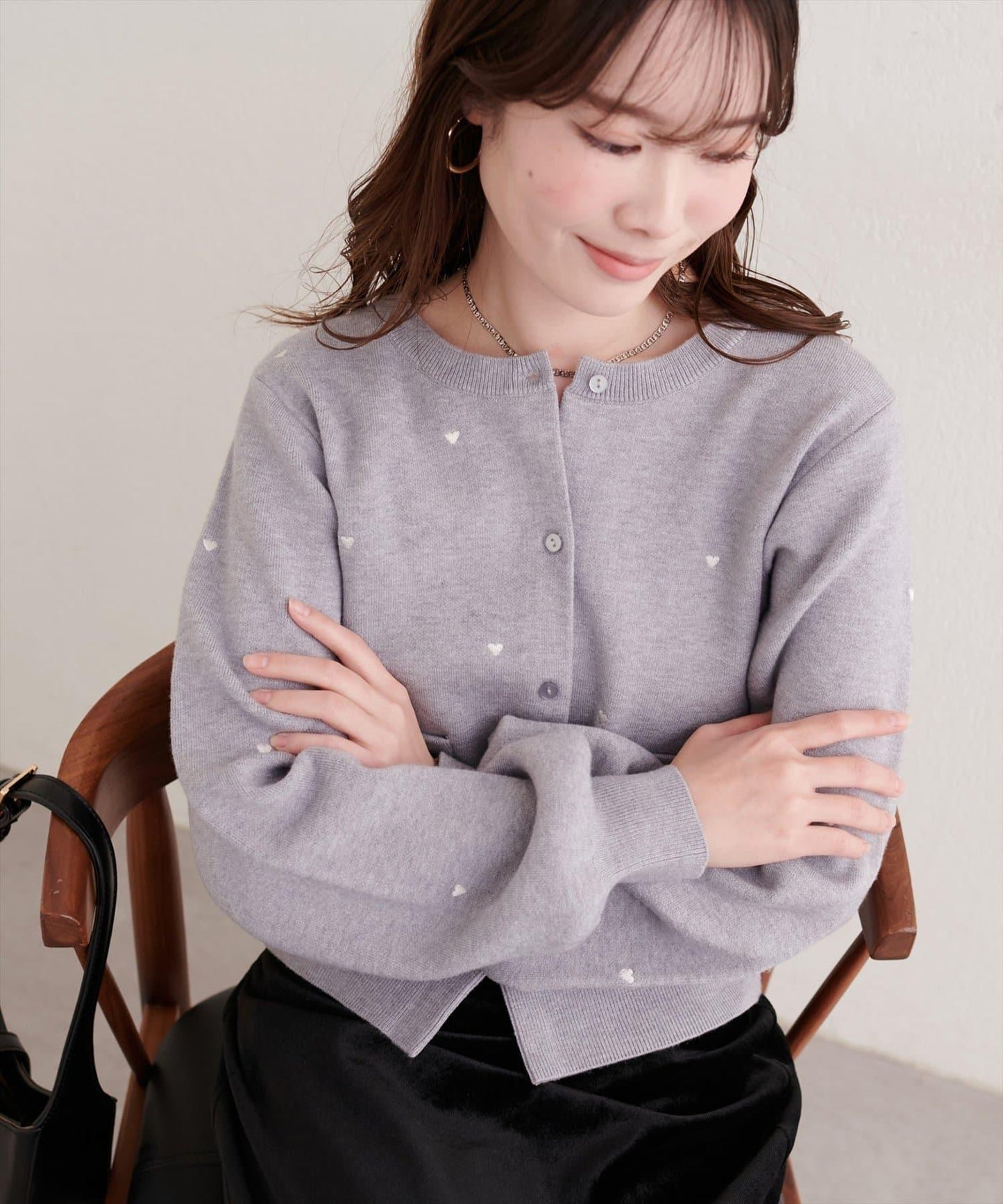 愛心刺繡帶口袋開衫