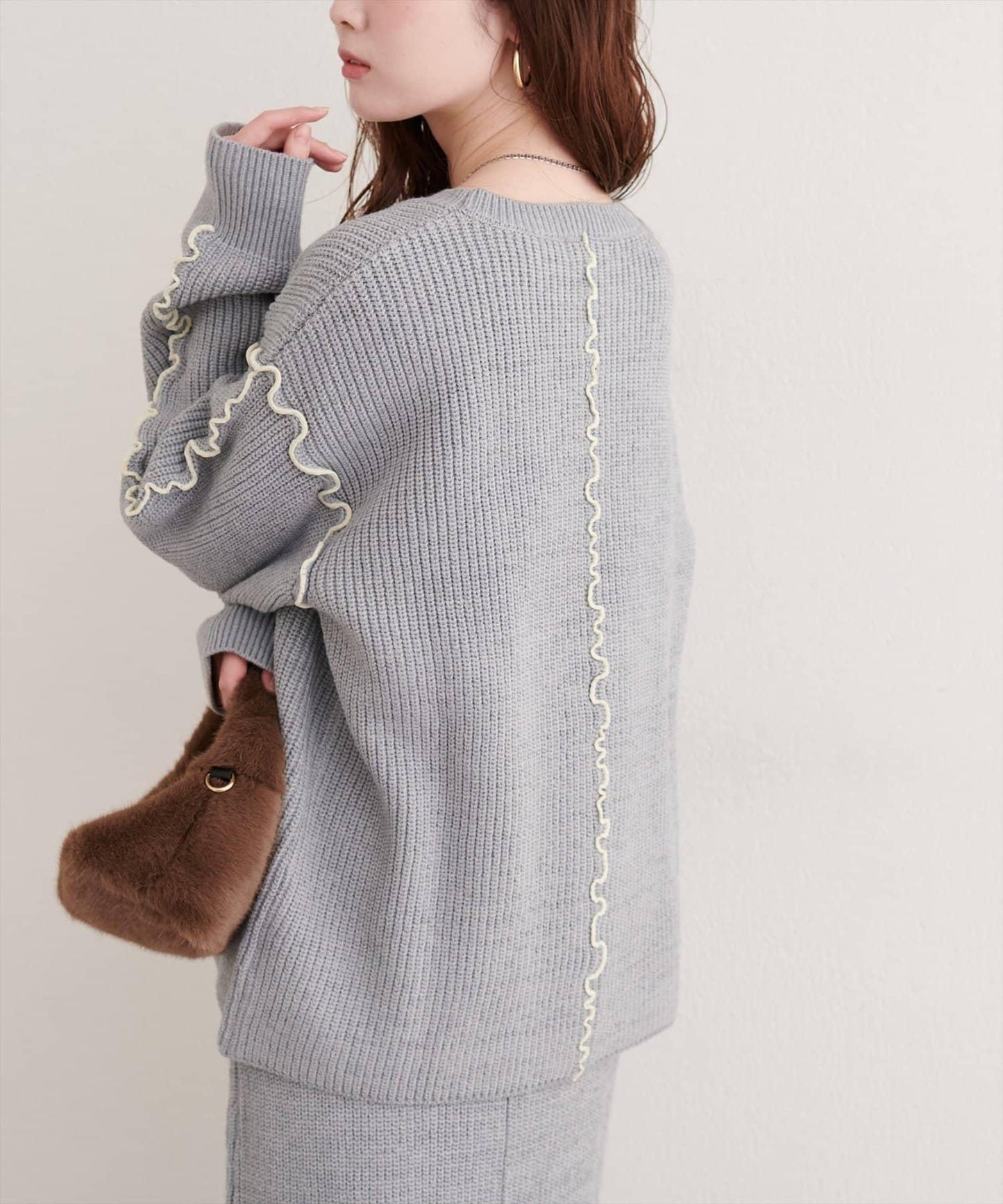 荷葉邊裝飾針織套頭衫