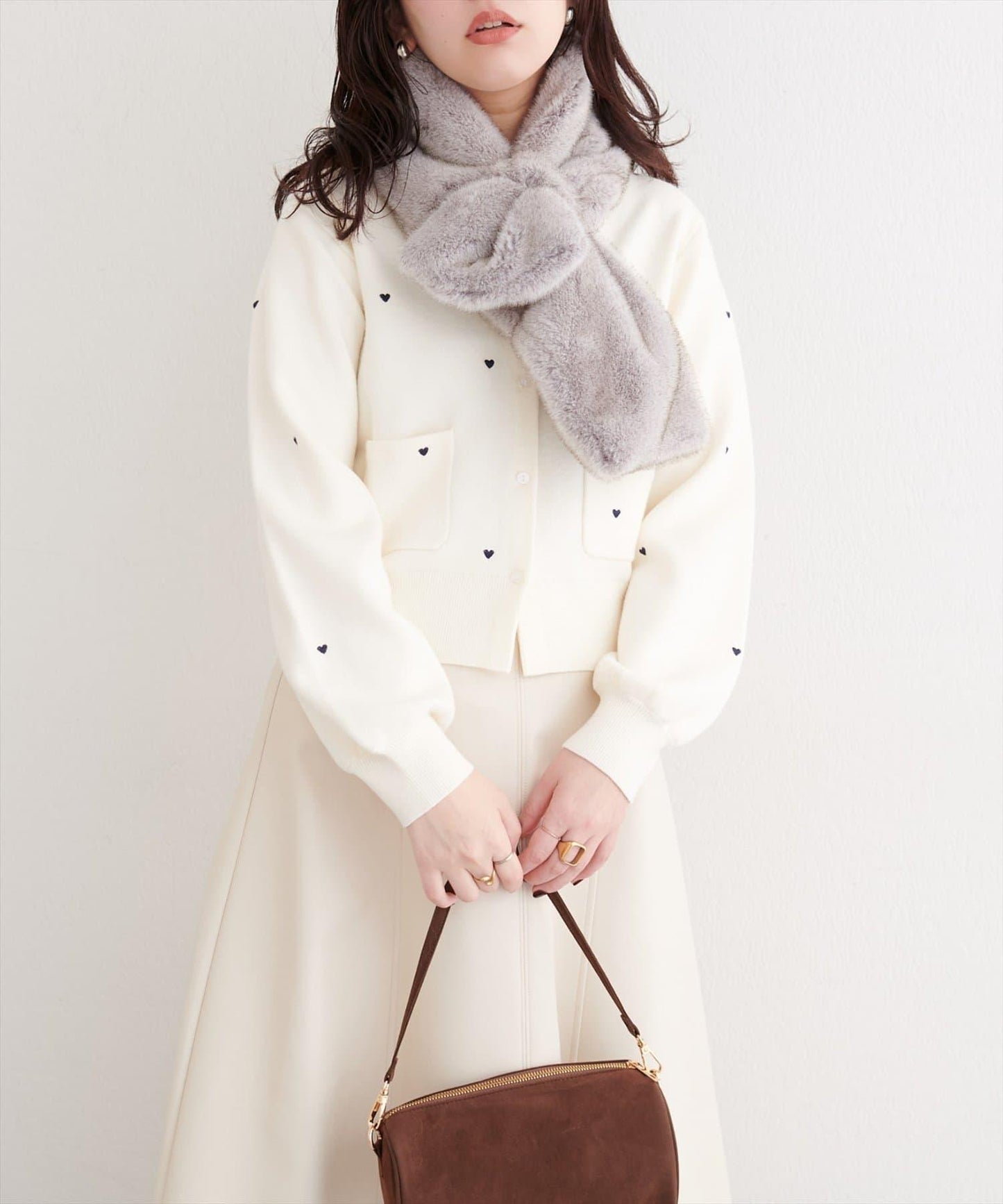 愛心刺繡帶口袋開衫