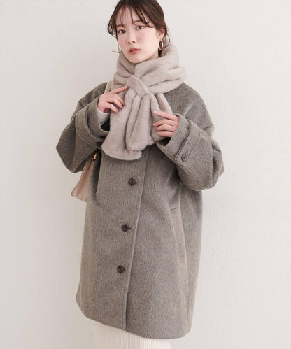 帶圍巾大衣