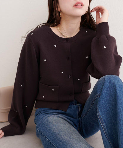 愛心刺繡帶口袋開衫