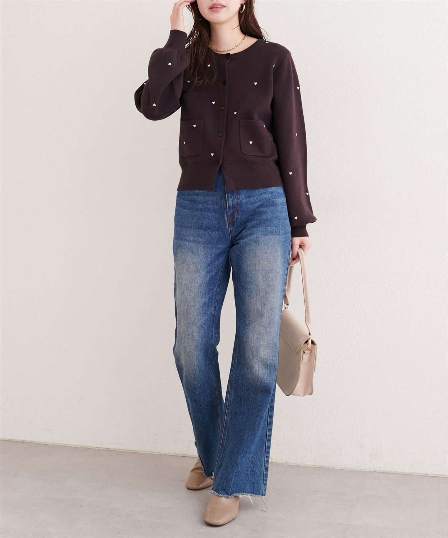 愛心刺繡帶口袋開衫