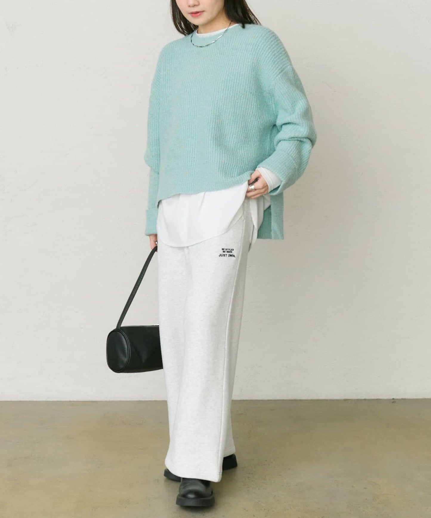 彩點圓領針織套頭衫