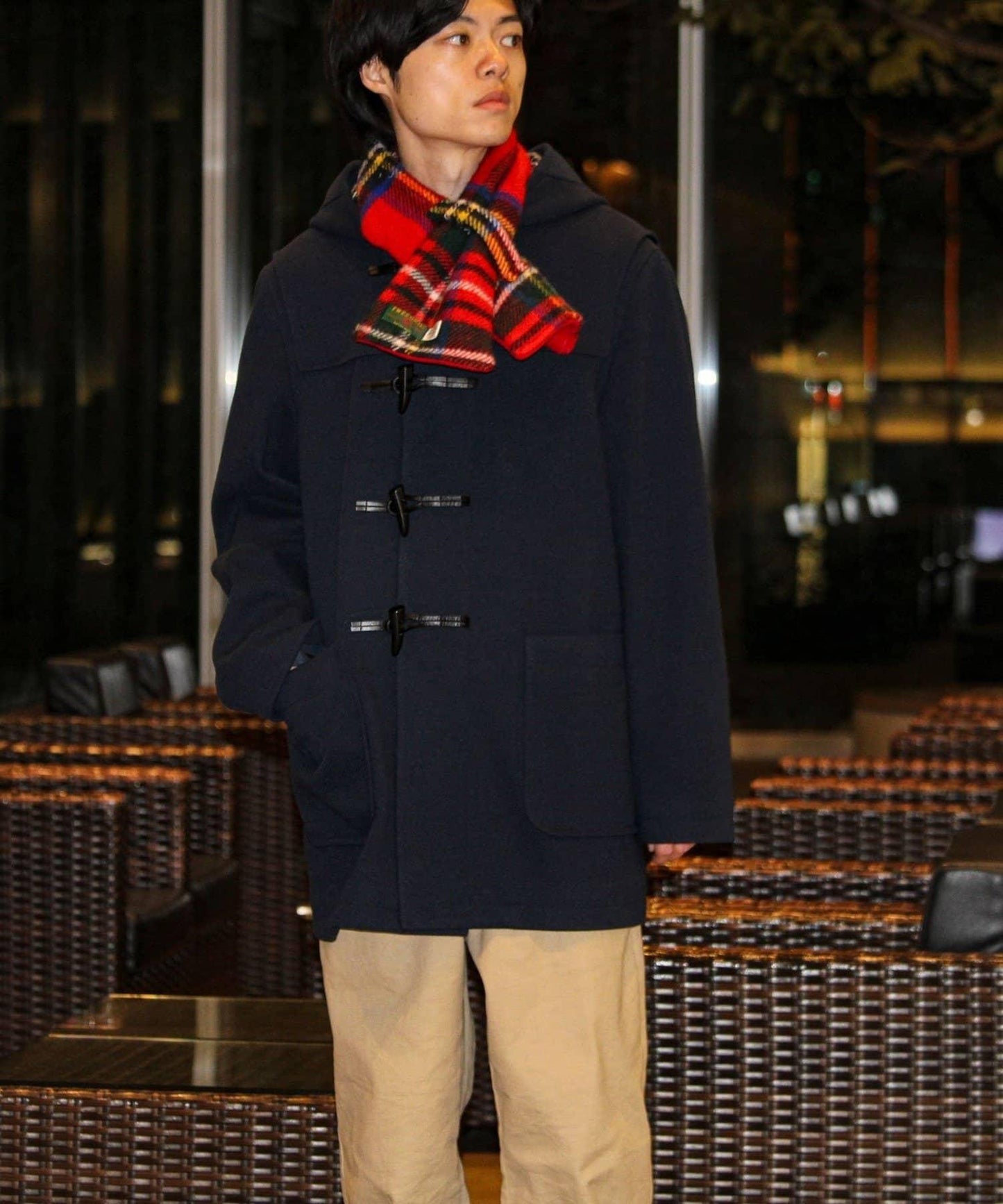 【去年人氣單品再度登場】經典牛角扣大衣