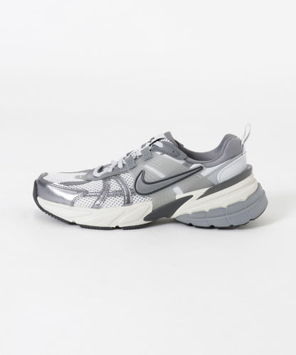 NIKE V2K 跑鞋