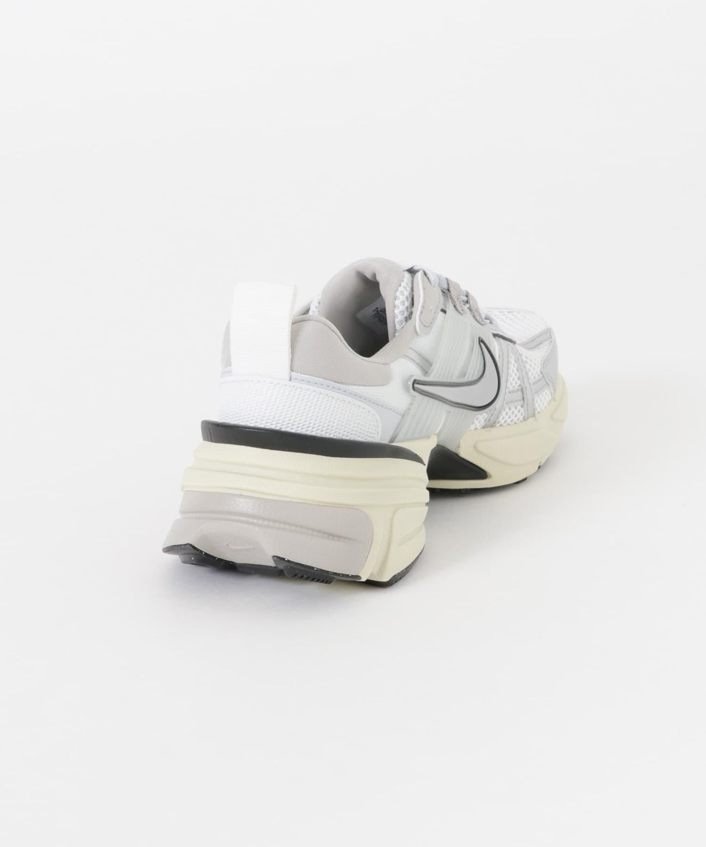 NIKE V2K 跑鞋