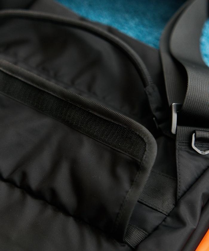 EXPANDER 單肩斜挎包 防潑水