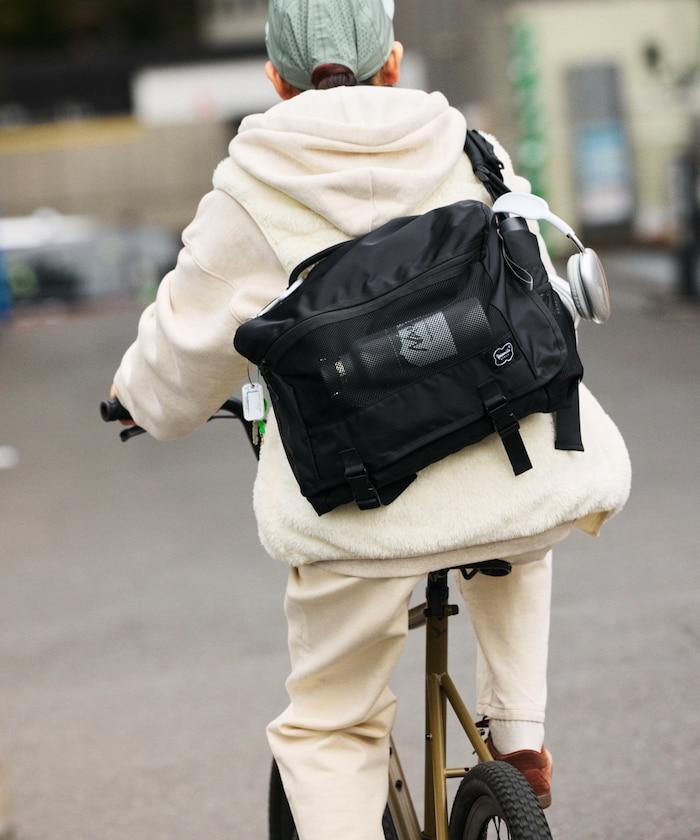 EXPANDER 單肩斜挎包 防潑水