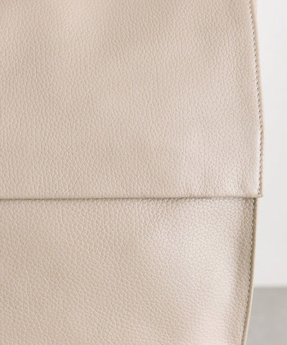 《本革/A4尺寸適用》皮革翻蓋雙肩包