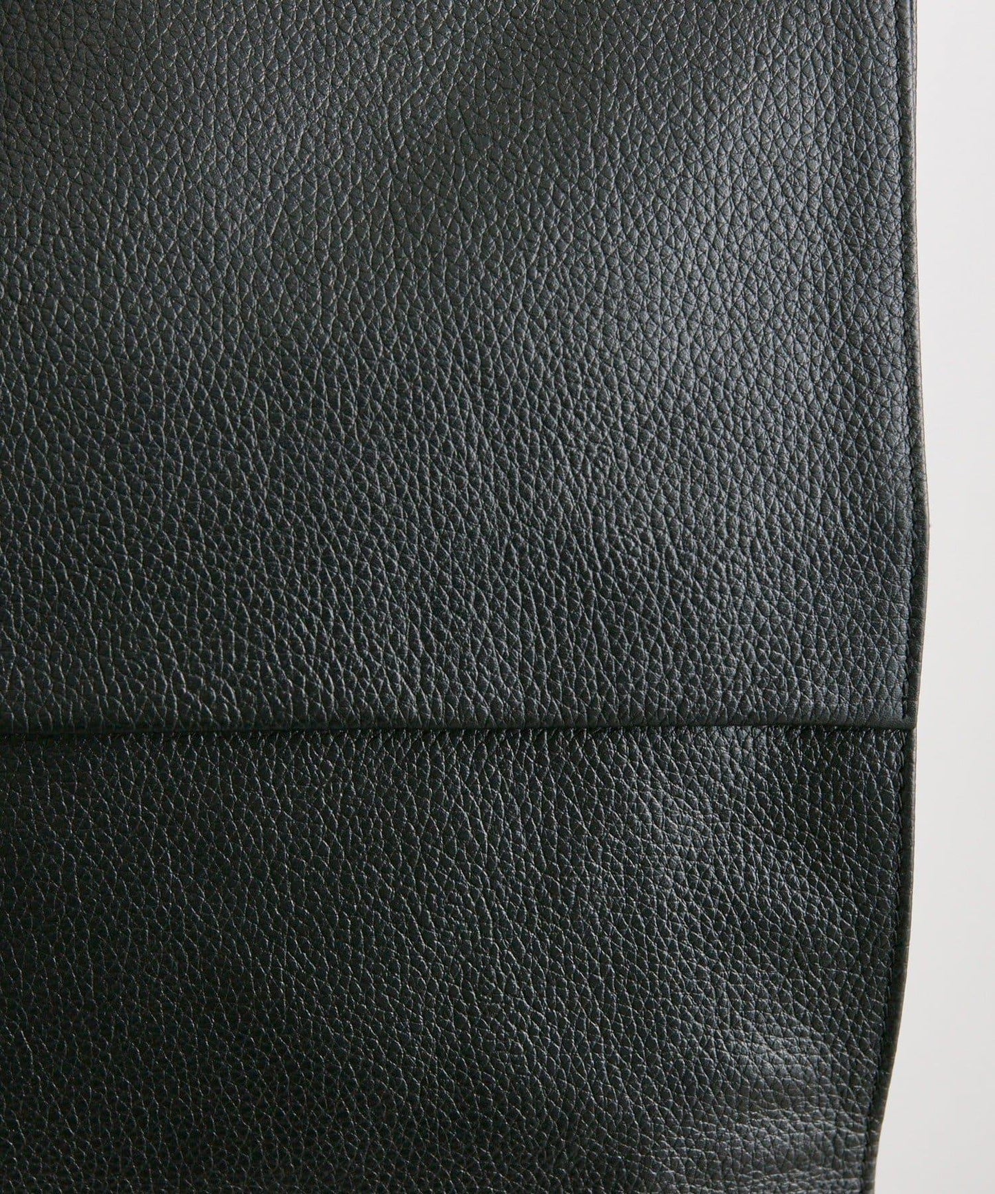 《本革/A4尺寸適用》皮革翻蓋雙肩包