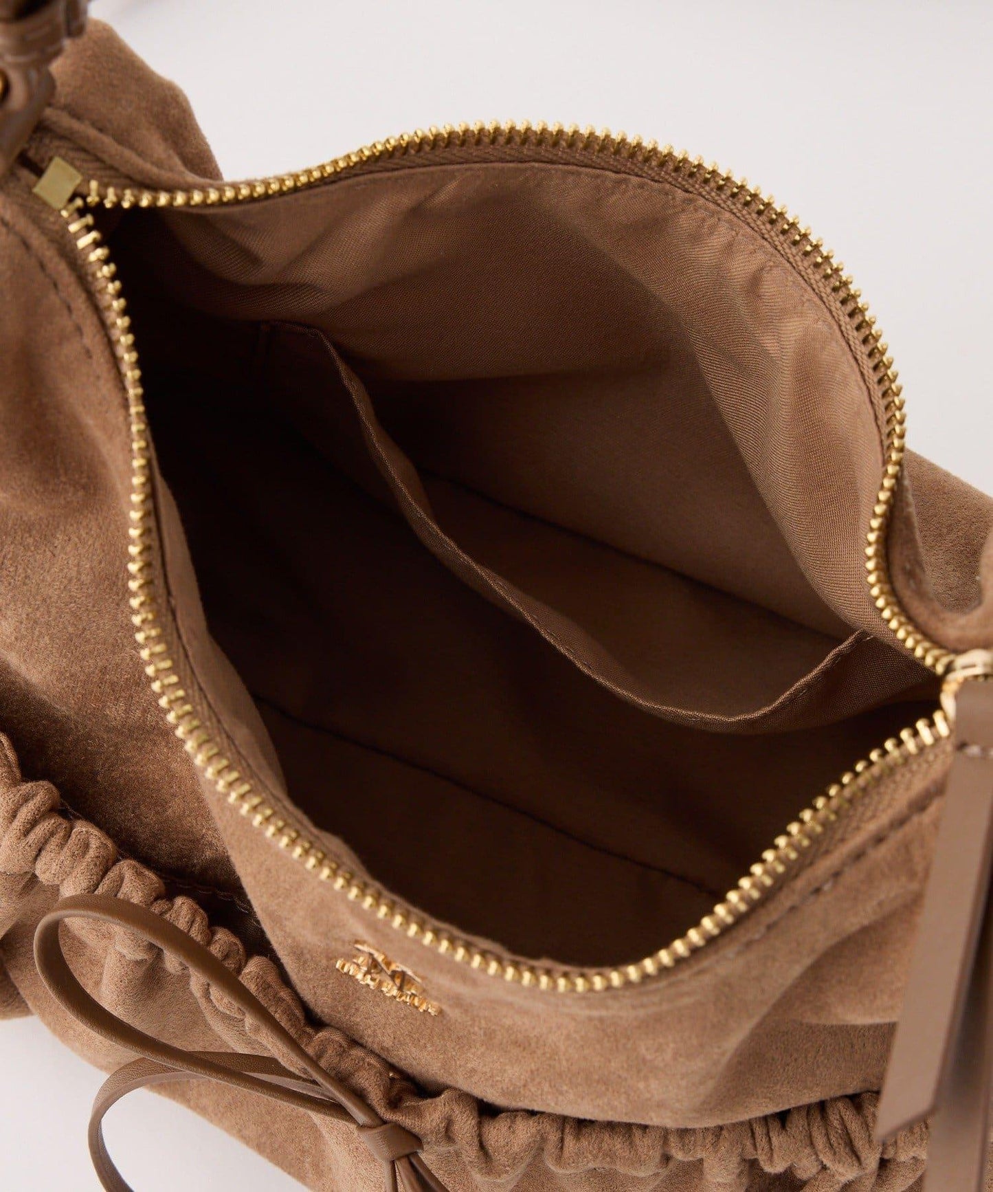 附迷你包掛飾抽繩包