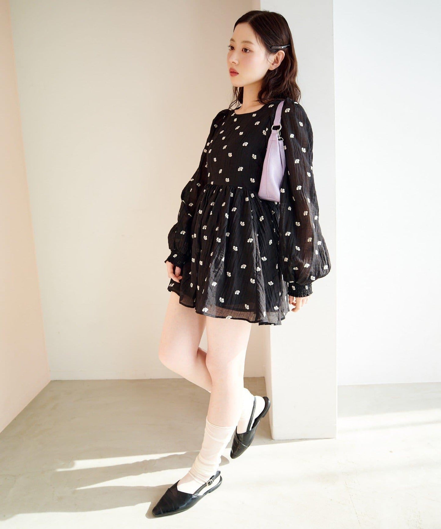 花卉刺繡迷你連衣裙