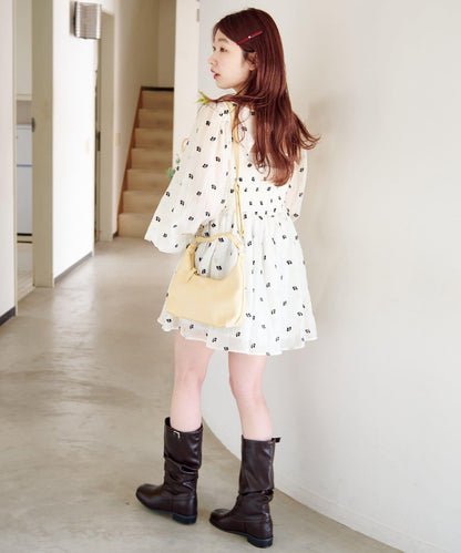 花卉刺繡迷你連衣裙