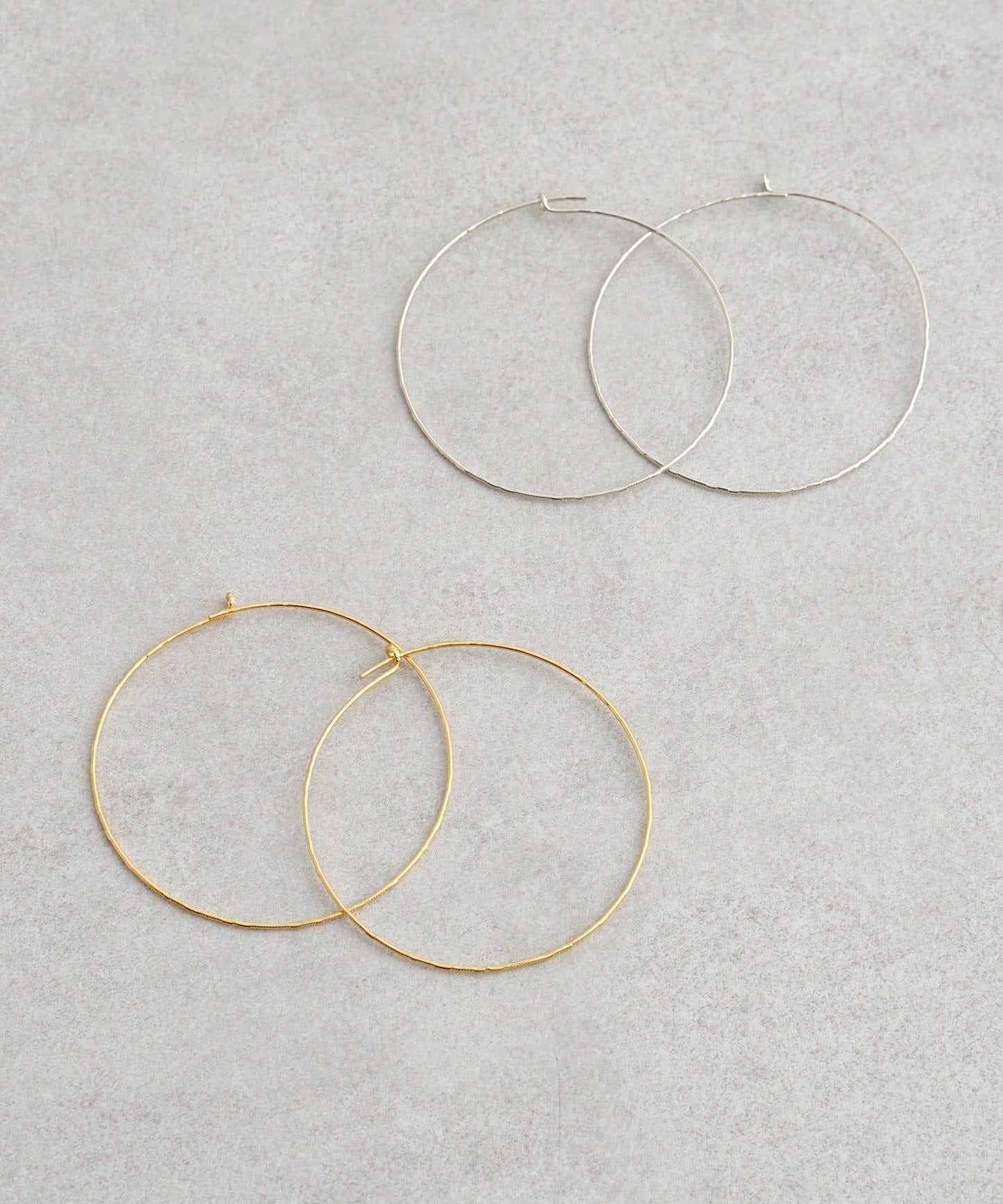 微妙質感圓環耳環